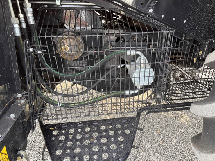 2023-case-ih-8250-image-22