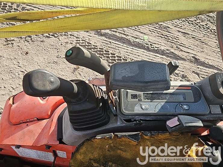 2013-kubota-u17-image-26