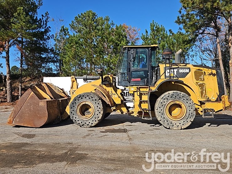 2017-caterpillar-966m-image-2