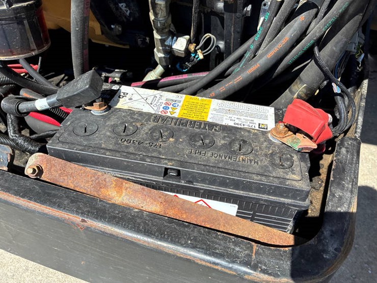 2015-caterpillar-tl943c-image-51