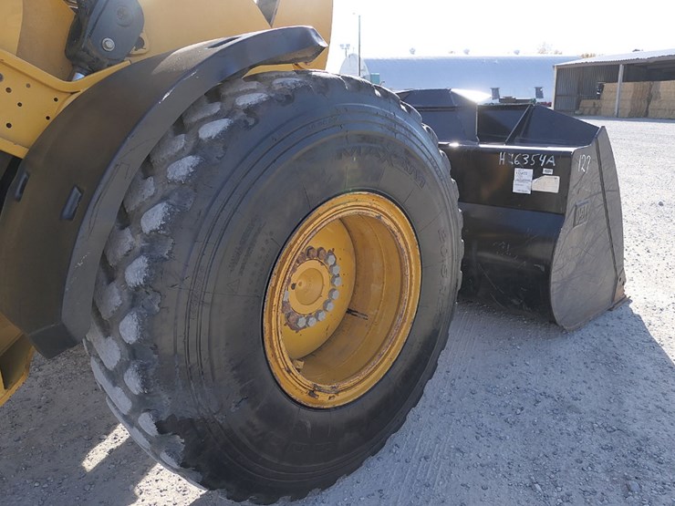 2014-caterpillar-930k-image-32