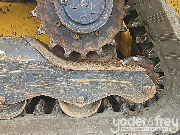 2020-new-holland-c345-image-13