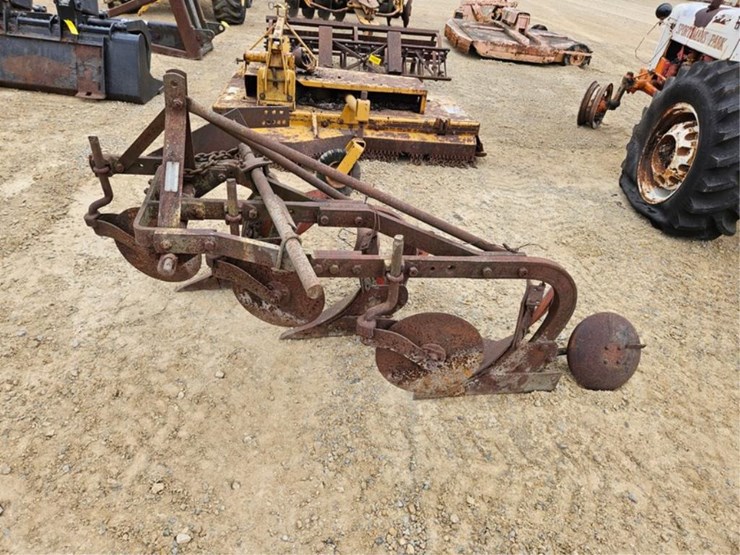 massey-ferguson-14-image-4