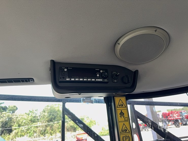 2023-new-holland-sp.310f-image-171