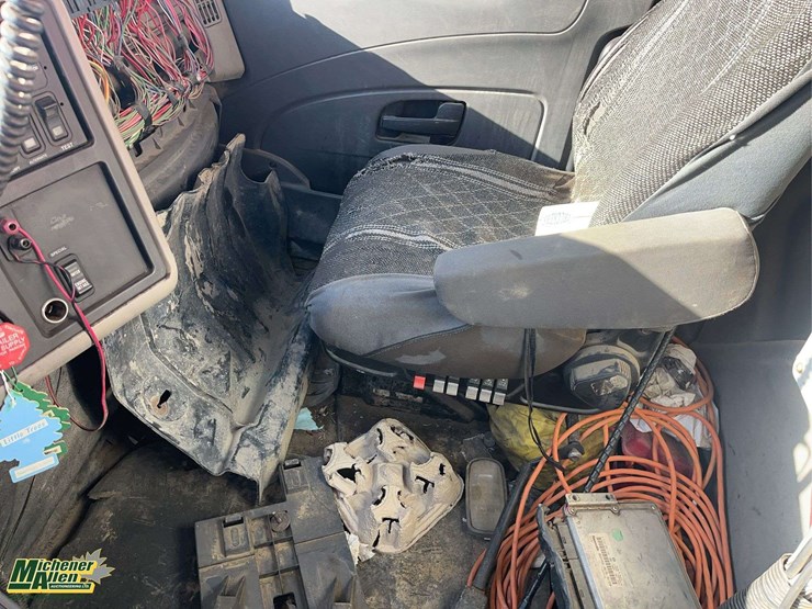 2008-international-workstar-7500-image-15