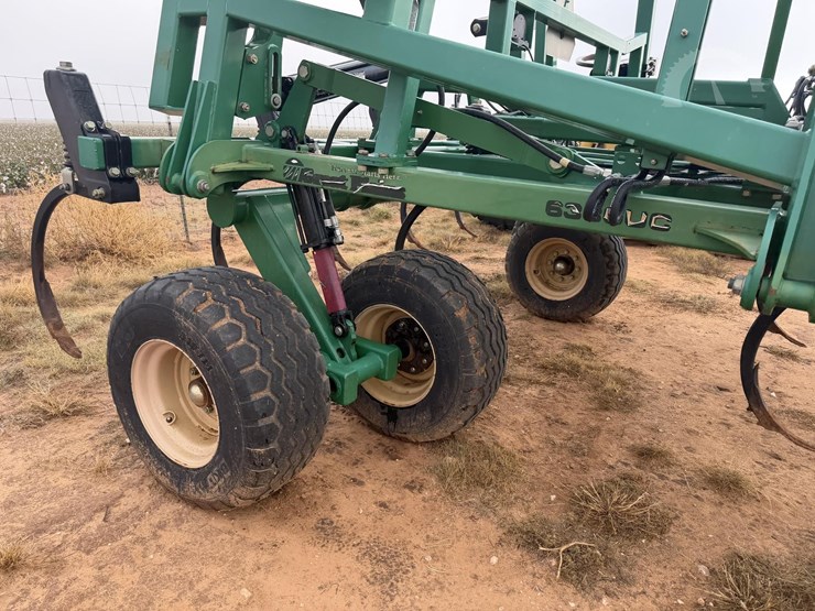 great-plains-6330uc-image-7