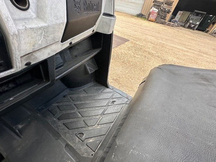 bobcat-3400-image-23