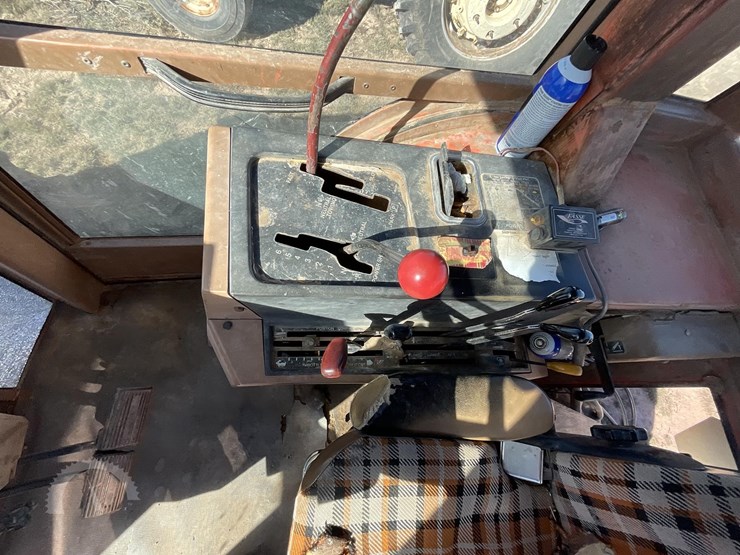 allis-chalmers-8050-image-17