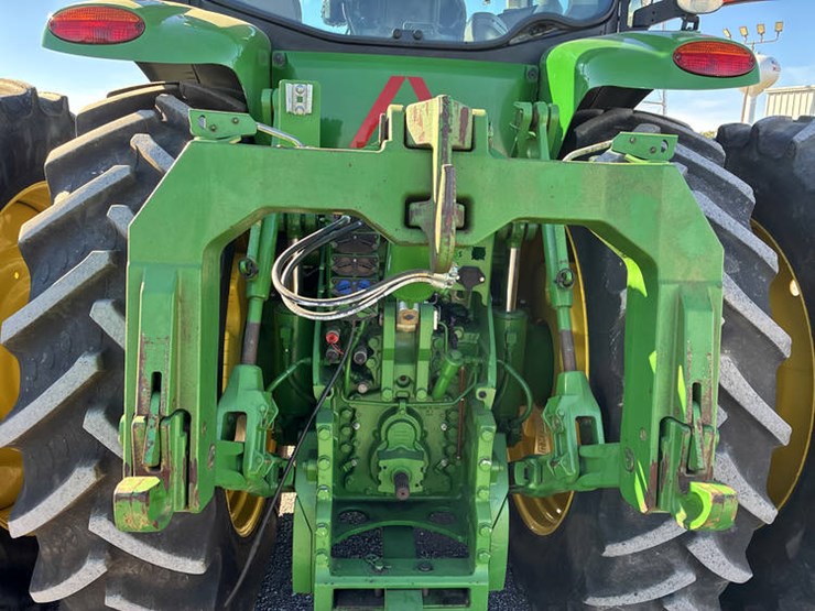 2015-john-deere-8295r-image-15