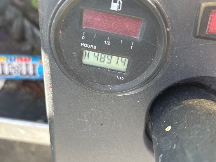 club-car-carryall-252-image-6