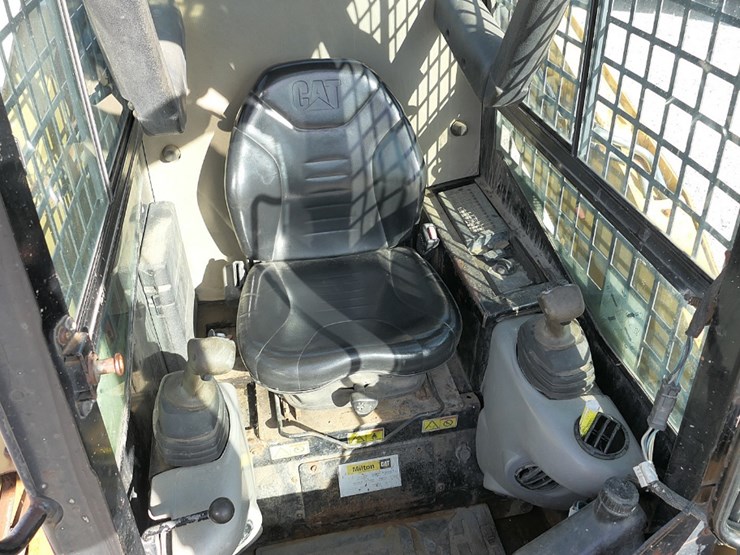 caterpillar-257b-image-22