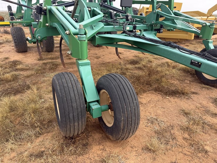 great-plains-6330uc-image-4