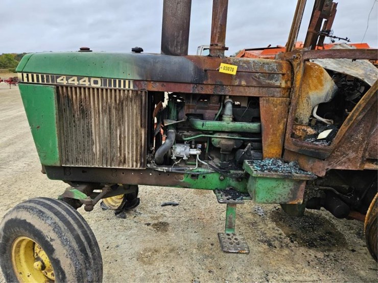 john-deere-4440-image-15