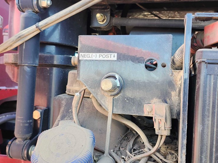 2012-case-ih-400-image-57