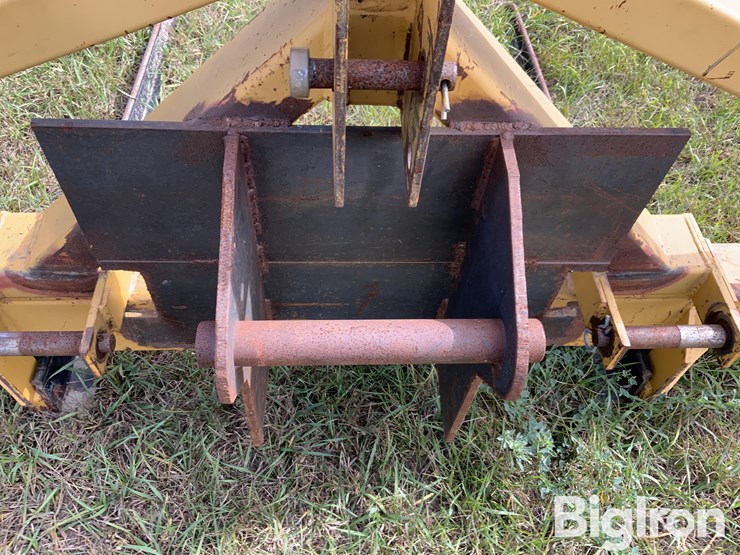 hennig-double-bale-fork-image-13