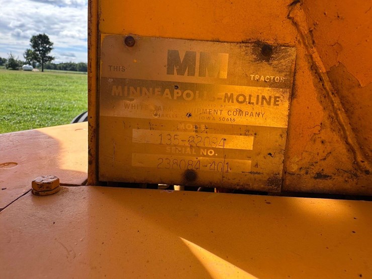 minneapolis-moline-g1355-image-42