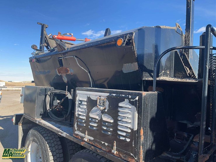 2008-international-workstar-7500-image-17