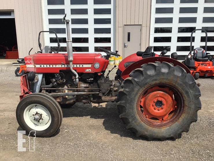 1973-massey-ferguson-135-image-3