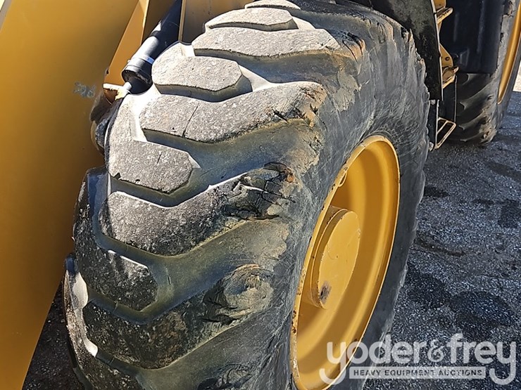 2018-caterpillar-914m-image-16