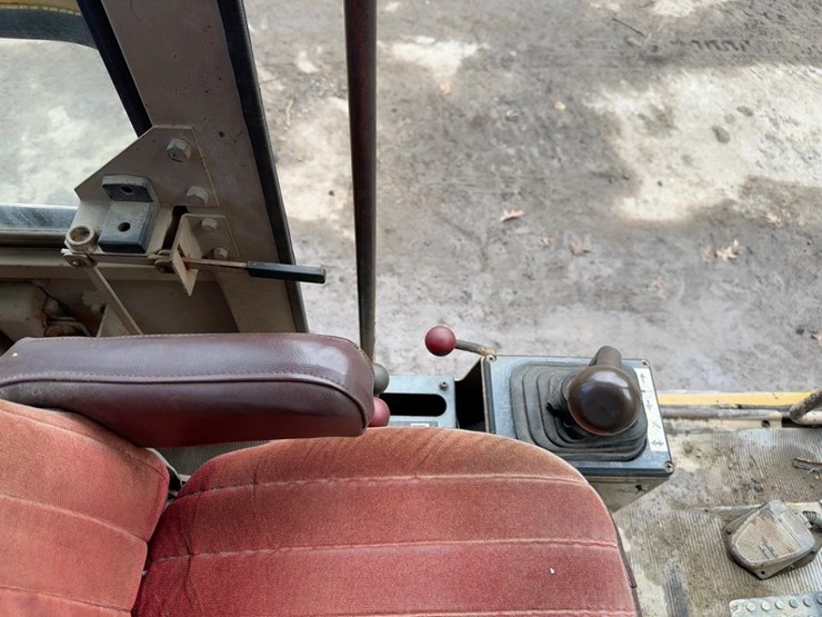 1988-deere-595-image-27