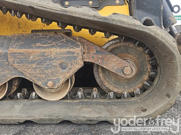 2020-new-holland-c345-image-17