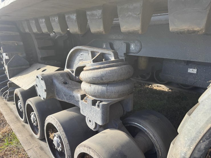 caterpillar-20-image-27