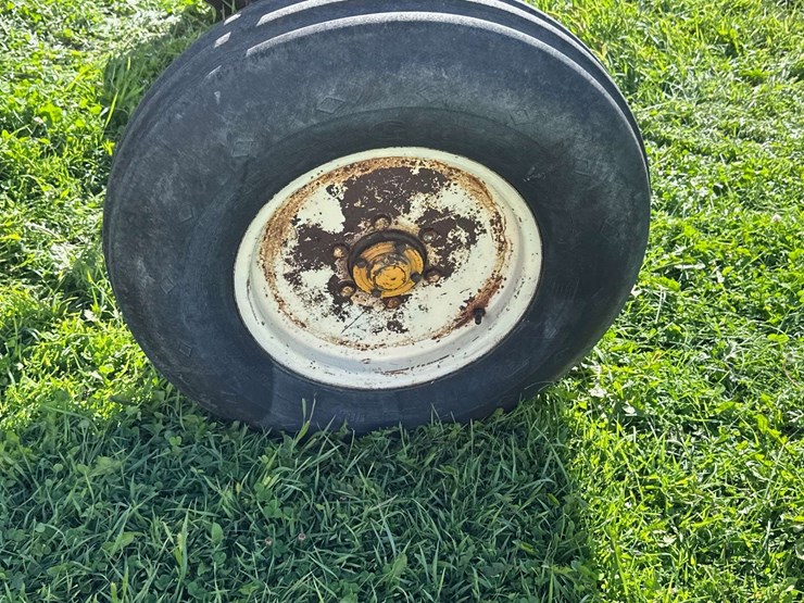 minneapolis-moline-g550-image-51