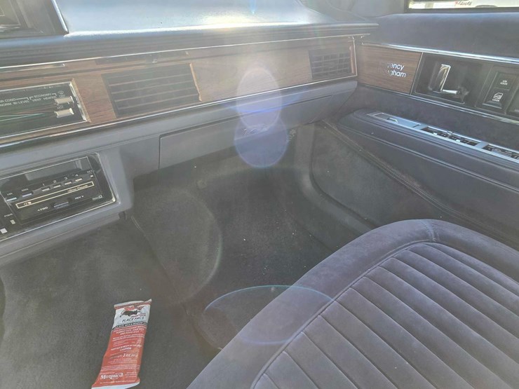 1985-oldsmobile-ninety-eight-regency-image-18