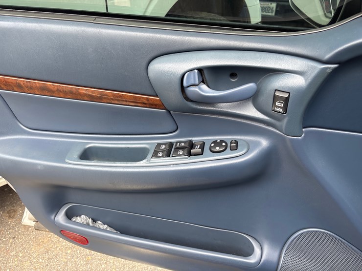 #5013-•-2005-chevrolet-impala-|-for-parts/repairs-image-11