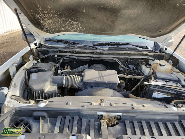 2020-chevrolet-silverado-2500hd-image-25