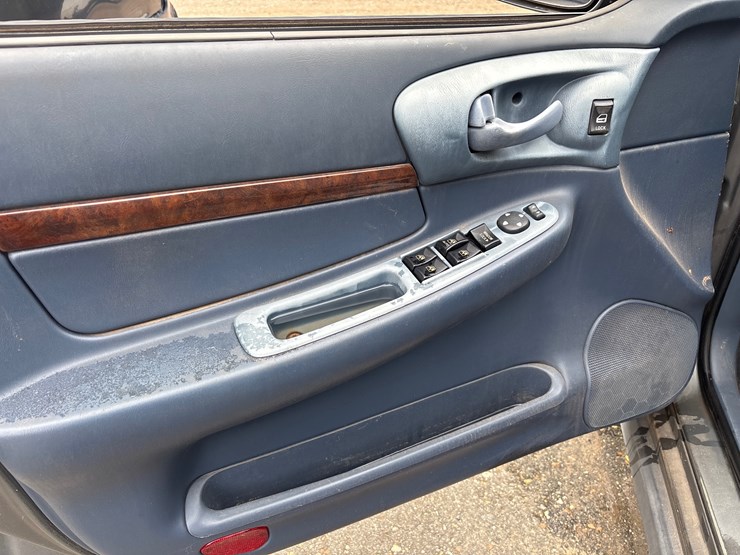 #5012-•-2005-chevrolet-impala-|-for-parts/repairs-image-11