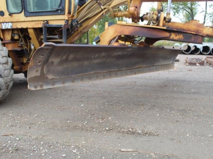 2002-caterpillar-140h-image-6