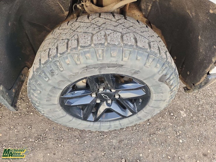 2021-chevrolet-silverado-1500-image-30