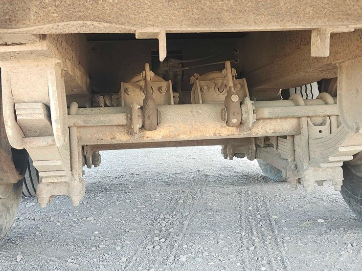 1975-axle-24ft-image-13