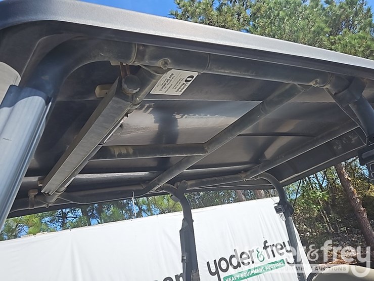 2018-club-car-carryall-1700-image-25