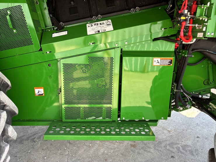 2023-john-deere-s780-image-71