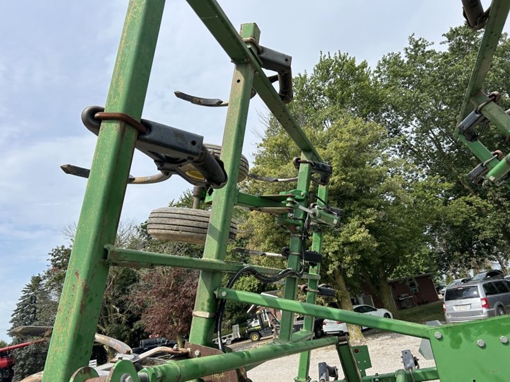 2002-john-deere-2400-image-12