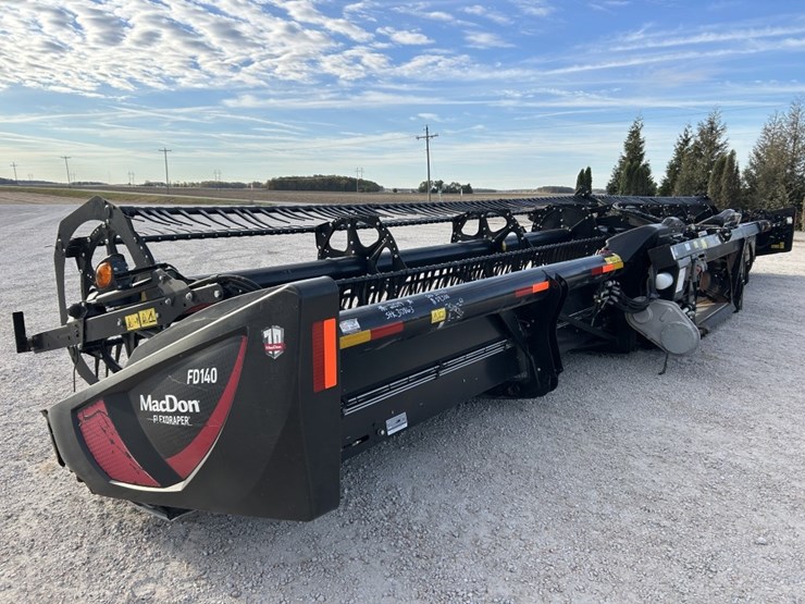 2019-mac-don-fd140-image-15