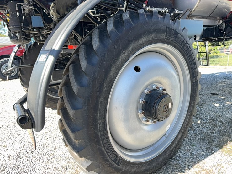 2023-case-ih-4350-patriot--sprayer-image-11
