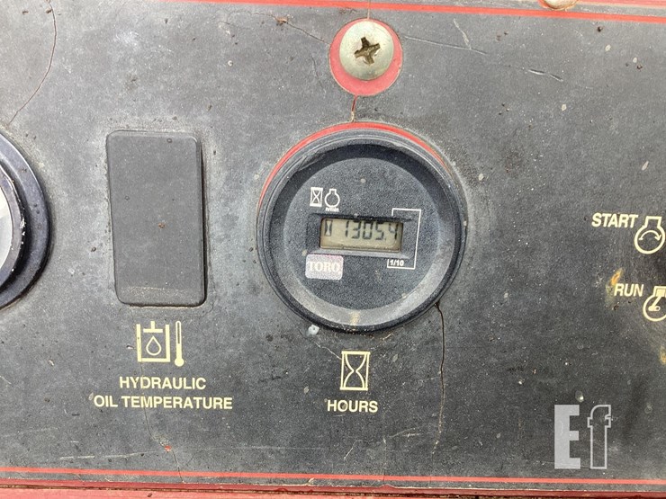 2010-toro-dingo-tx420-image-15