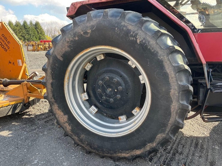 case-ih-5140-image-22