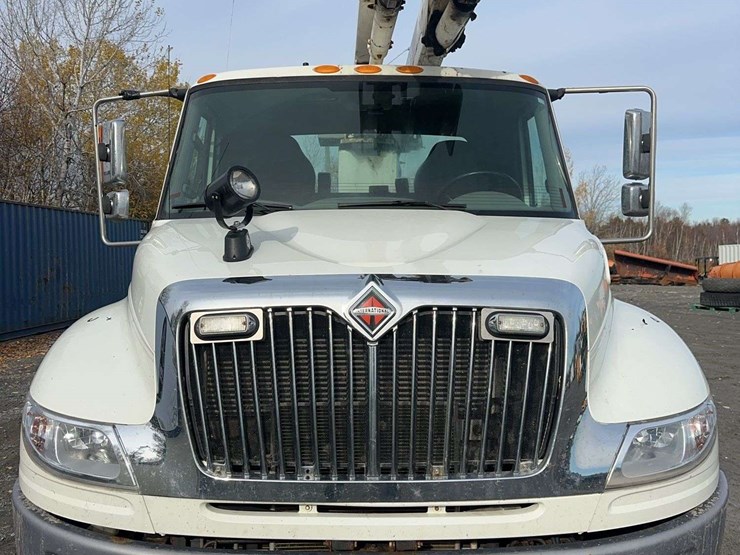 2017-international-durastar-4300-image-2