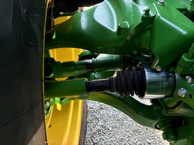 2023-john-deere-8r-370-image-53