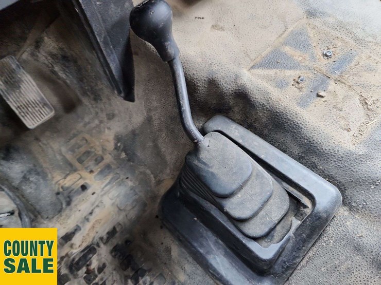 2013-ford-f550-image-15