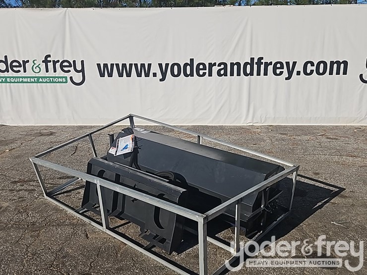 unused-72"angle-broom-(assb-72w)-to-suit-skidsteer-image-2