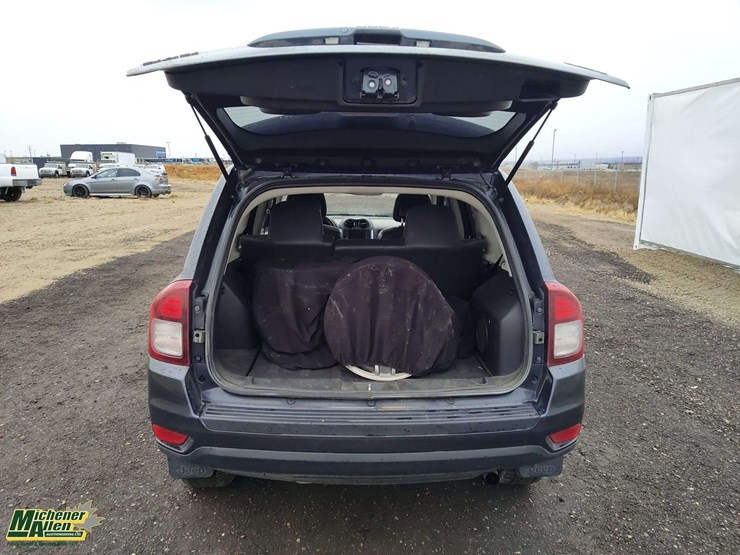 2014-jeep-compass-image-25