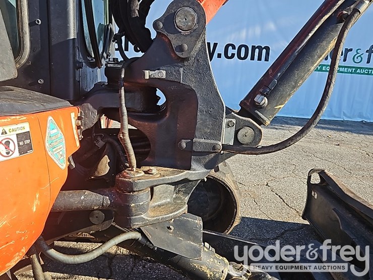 2016-kubota-kx057-4-image-25