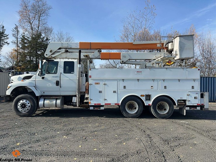 2012-international-7400-image-8