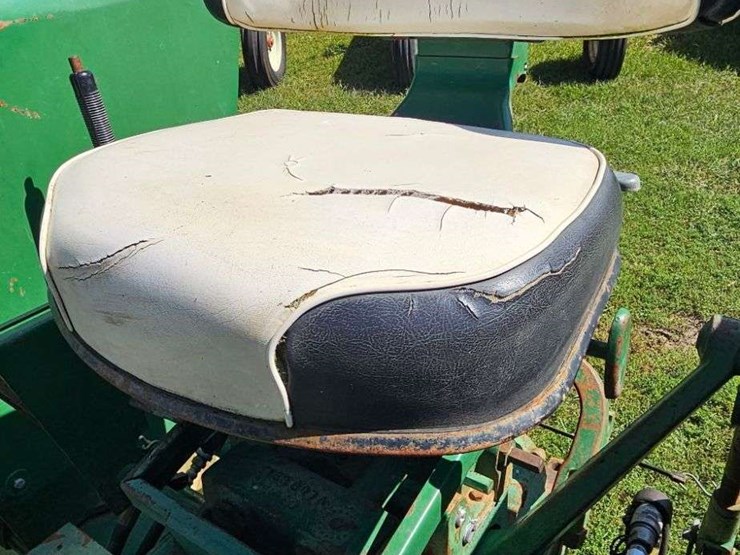 oliver-1555-image-33