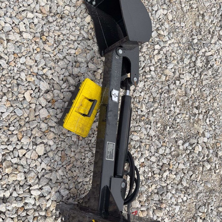 Mini Skid Steer Straight Digging Arm